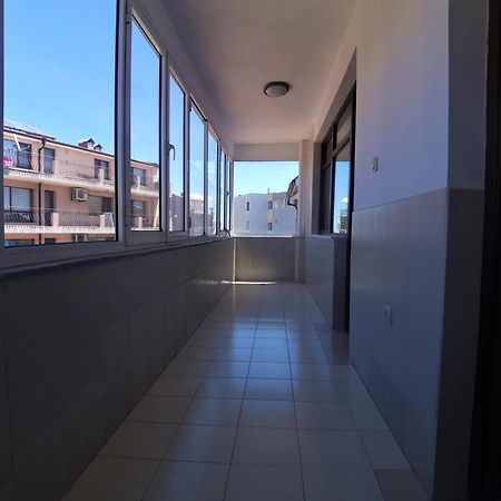 Lazur Seaview Apartment Поморие Экстерьер фото